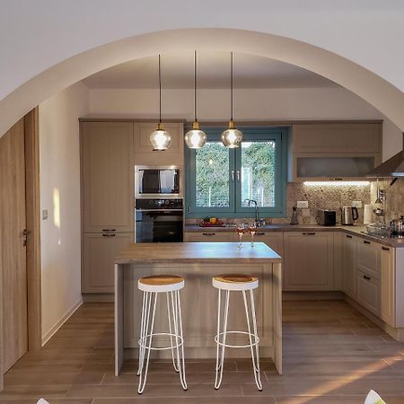 Exclusive Sea View Villa Madelaine Спартія Екстер'єр фото